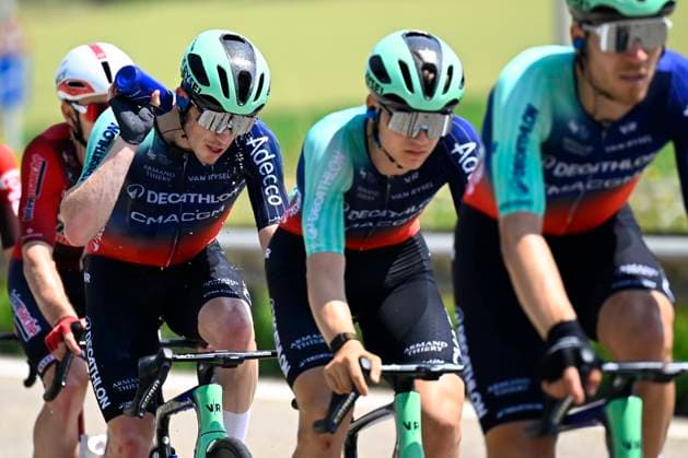 Baloise Belgium Tour 2026 Stage 5 HOEILAART, BELGIUM - JUNE 21 : Rider of Team Decathlon CMA CGM in action during stage 5 of the 95th edition of Baloise Tour of Belgium an UCI ProSeries 2.Pro cycling road race stage for Men Elite of 183.6 km with start in Gingelom and finish in Hoeilaart on June 21, 2026 in Hoeilaart, Belgium, 21 06 2026 ( Motordriver Stephan Boone - Hoeilaart Belgium  Copyright: xTomasxSiskx