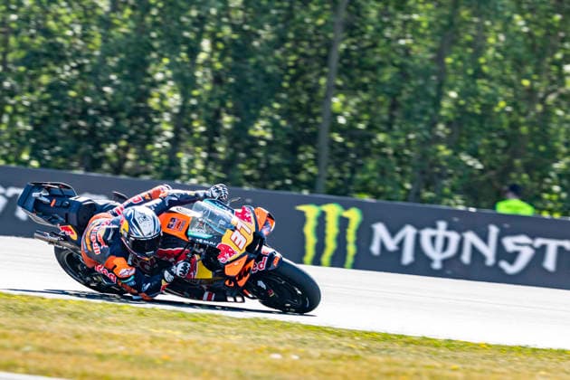 MotoGP Grand Prix Of Czechia Warm Up Number 37 Red Bull KTM Factory Racing rider Pedro Acosta during the warm-up at the 2026 MotoGP Grand Prix of Czechia, On June 21, 2026. Brno Brno Czech Republic  Copyright: xStephenxBlackberryx originalFilename:blackberry-2026moto260624_npwhf.jpg