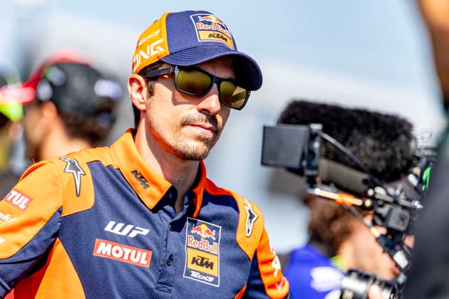 MotoGP Grand Prix Of Czechia Warm Up Number 12 Red Bull KTM Tech3 rider Maverick Vinales participates in the riders parade at the 2026 MotoGP Grand Prix of Czechia, On June 21, 2026. Brno Brno Czech Republic  Copyright: xStephenxBlackberryx originalFilename:blackberry-2026moto260624_npOpb.jpg