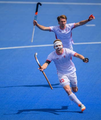 England Men v Australia Men Men s FIH Pro League Sam Ward of England Men celebrates the team™s third goal against Australia Men during the Men s FIH Pro League match at Lee Valley Hockey Tennis Centre, Stratford 21 06 2026 UK Newspapers OUT Copyright: xGraemexWilcocksonx FIL-23567-0006