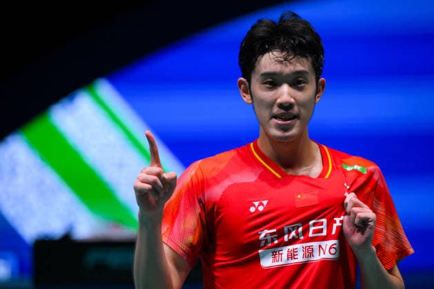 (260621) -- MACAO, June 21, 2026 -- Hu Zhean of China celebrates after winning the men s singles final against Kantaphon Wangcharoen of Thailand at Macao Open badminton tournament 2026 in Macao, south China, June 21, 2026. ) (SP)CHINA-MACAO-BADMINTON-MACAO OPEN 2026-MEN S SINGLES FINAL (CN) CheongxKamxKa 