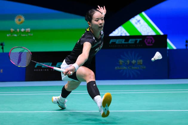 (260621) -- MACAO, June 21, 2026 -- Park Ga Eun of South Korea hits a return during the women s singles final against Kim Ga Eun of South Korea at Macao Open badminton tournament 2026 in Macao, south China, June 21, 2026. Cheong Kam Ka) (SP)CHINA-MACAO-BADMINTON-MACAO OPEN 2026-MEN S SINGLES FINAL (CN) ZhangxJinjia 