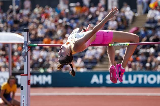 HENGELO - Yaroslava Mahuchikh (Ukraine) in action in the high jump during the 45th edition of the FBK Games. The most important international athletics competition in the Netherlands is taking place in Hengelo. VINCENT JANNINK ANP xVIxANPxSportx xxANPxIVx 561584160 originalFilename: 561584160.jpg