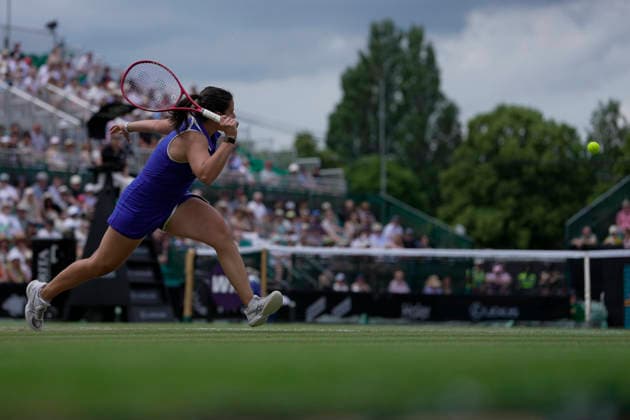 Lexus Nottingham Open - Day Seven Emma Navarro competes during the singles final match at the 2026 Lexus Nottingham Open Women s tennis tournament at the Nottingham Tennis Centre in Nottingham, England, on June 21, 2026. Nottingham United Kingdom  Copyright: xOwenxHammondx originalFilename:hammond-2026lexu260621_np554.jpg