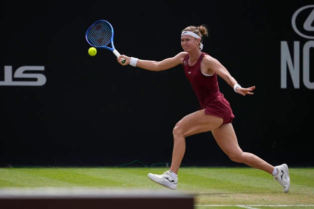 Lexus Nottingham Open - Day Seven Marie Bouzkova competes during the singles final match at the 2026 Lexus Nottingham Open Women s tennis tournament at the Nottingham Tennis Centre in Nottingham, England, on June 21, 2026. Nottingham United Kingdom  Copyright: xOwenxHammondx originalFilename:hammond-2026lexu260621_npSpl.jpg