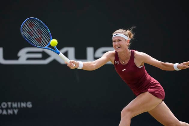 Sport Bilder des Tages Lexus Nottingham Open - Day Seven Marie Bouzkova competes during the singles final match at the 2026 Lexus Nottingham Open Women s tennis tournament at the Nottingham Tennis Centre in Nottingham, England, on June 21, 2026. Nottingham United Kingdom  Copyright: xOwenxHammondx originalFilename:hammond-2026lexu260621_npgDF.jpg