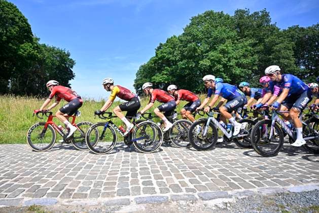 Baloise Belgium Tour 2026 Stage 5 HOEILAART, BELGIUM - JUNE 21 : Aerts Toon (BEL) of Lotto Intermarche leading the peloton during stage 5 of the 95th edition of Baloise Tour of Belgium an UCI ProSeries 2.Pro cycling road race stage for Men Elite of 183.6 km with start in Gingelom and finish in Hoeilaart on June 21, 2026 in Hoeilaart, Belgium, 21 06 2026 ( Motordriver Stephan Boone - Hoeilaart Belgium  Copyright: xTomasxSiskx