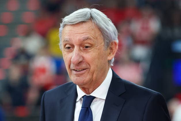 Svetislav Pesic (FC Bayern Basketball, Chef-Trainer) vor dem Spiel, GER, FC Bayern Basketball vs. Alba Berlin, Basketball, easycredit Basketball Bundesliga, Playoffs, Finale, Spiel 5, Saison 2025 2026, 21.06.2026, GER, FC Bayern Basketball vs. Alba Berlin, Basketball, easycredit Basketball Bundesliga, Playoffs, Finale, Spiel 5, Saison 2025 2026, 21.06.2026 Muenchen *** Svetislav Pesic, FC Bayern Basketball Head Coach, pre-game, GER, FC Bayern Basketball vs. Alba Berlin, Basketball, easycredit Basketball Bundesliga, Playoffs, Finals, Game 5, 2025–2026 Season, June 21, 2026, GER, FC Bayern Basketball vs. Alba Berlin, Basketball, easycredit Basketball Bundesliga, Playoffs, Finals, Game 5, 2025–2026 Season, June 21, 2026, Munich,detected_source_language Copyright: xEibner-Pressefoto JennixMaulx EP_JML