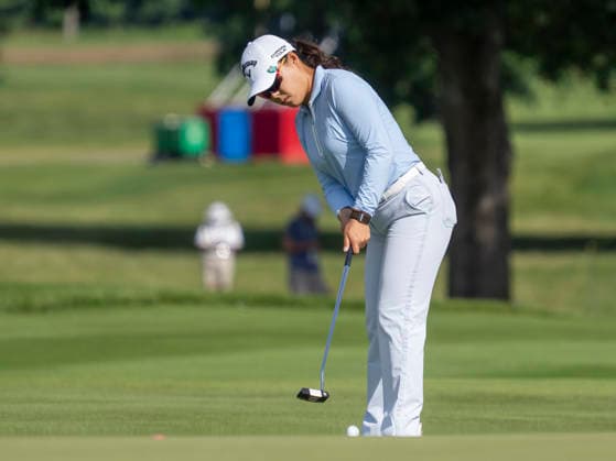 BELMONT, MI - JUNE 21: Mary Liu putts the ball during the final round of the LPGA, Golf Damen Meijer LPGA Classic for Simply Give on June 21, 2026, at Blythefield Country Club in Belmont, Michigan. (Photo by Joseph Weiser Icon Sportswire) GOLF: JUN 21 LPGA Meijer LPGA Classic for Simply Give EDITORIAL USE ONLY Icon260621006