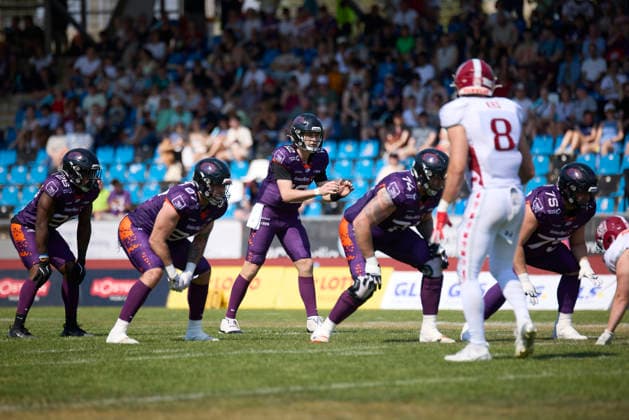 Frankfurt Galaxy - Prag Lions, American Football, European Football Alliance (EFA), Saison 2026, 21.06.2026. 12 Ethan Garbers (QB, Frankfurt Galaxy) im Spiel zwischen Frankfurt Galaxy und Prague Lions in der European Football Alliance (EFA) in Frankfurt am Main, Deutschland. Hessen Deutschland *** Frankfurt Galaxy vs. Prague Lions, American Football, European Football Alliance (EFA), 2026 Season, June 21, 2026, 12 PRGatFGY_SCHRICK_DSK_5580