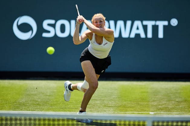 June 21, 2026, Bad Homburg, Hessen, Germany: Katerina Siniakova of Czech Republic returns with backhand to Liudmila Samsonova during the BAD HOMBURG OPEN powered by SOLARWATTT- WTA500 - Womens Tennis, 21.6.2026 in Bad Homburg (Tennis-Club Bad Homburg), Germany - Photo: Tennis 2026: Bad Homburg Open - WTA500: SAMSONOVA 6:3 7:5 SINIAKOVA  - ZUMAs343 20260621_zsp_s343_022 Copyright: xMathiasxSchulzx