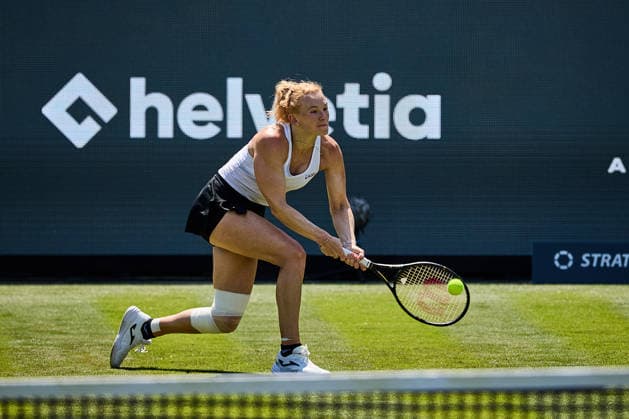 June 21, 2026, Bad Homburg, Hessen, Germany: Katerina Siniakova of Czech Republic returns with backhand to Liudmila Samsonova during the BAD HOMBURG OPEN powered by SOLARWATTT- WTA500 - Womens Tennis, 21.6.2026 in Bad Homburg (Tennis-Club Bad Homburg), Germany - Photo: Tennis 2026: Bad Homburg Open - WTA500: SAMSONOVA 6:3 7:5 SINIAKOVA  - ZUMAs343 20260621_zsp_s343_033 Copyright: xMathiasxSchulzx