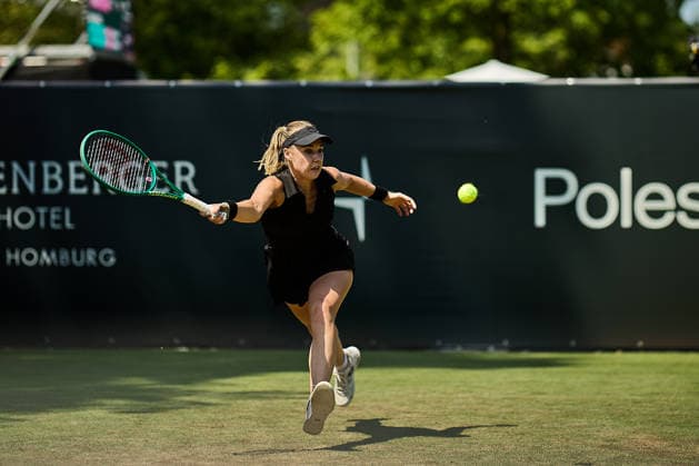 June 21, 2026, Bad Homburg, Hessen, Germany: Anna Blinkova returns with forehand to Solana Sierra of Argentina during the BAD HOMBURG OPEN powered by SOLARWATTT- WTA500 - Womens Tennis, 21.6.2026 in Bad Homburg (Tennis-Club Bad Homburg), Germany - Photo: Tennis 2026: Bad Homburg Open - WTA500: SIERRA 3:6 7:5 6:4 BLINKOVA  - ZUMAs343 20260621_zsp_s343_046 Copyright: xMathiasxSchulzx