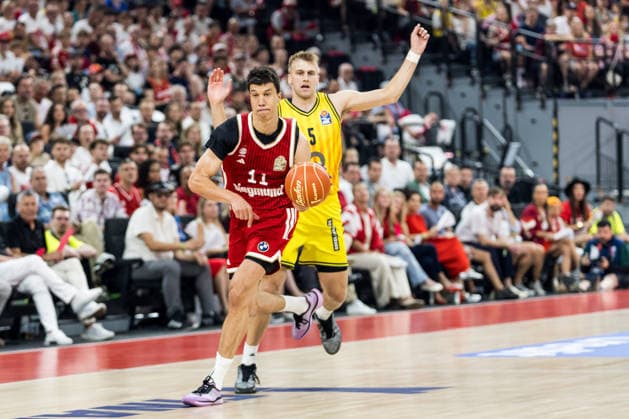 MUNICH, GERMANY - JUNE 21: Vladimir Lucic (FC Bayern Muenchen, 11) controls the ball during the easyCredit Basketball Bundesliga Playoffs Final Game 5 match between FC Bayern Muenchen vs. Alba Berlin at SAP Garden on June 21, 2026 in Munich, Germany. Bavaria Germany Copyright: xSteffiexWunderlx