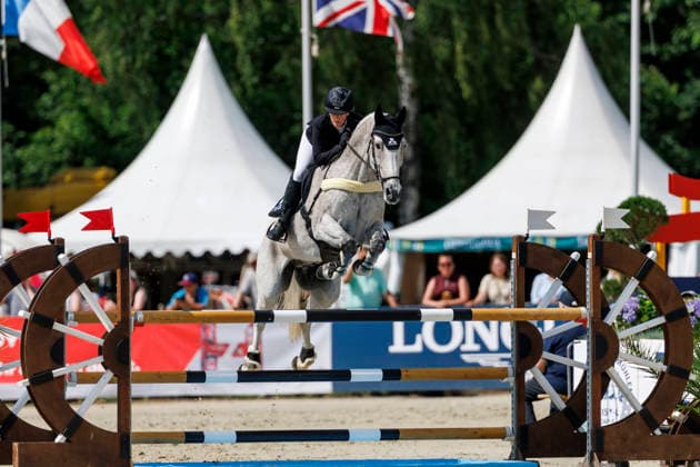 LUHMÜHLEN - Longines Horse Trail 2026, LUHMÜHLEN - Longines Horse Trail 2026 HANSEN-HOTOPP Malin (GER), Carlitos Quidditch K Teilprüfung Springen Show Jumping CCI4*-S Meßmer Trophy Deutsche Meisterschaft 2026 Luhmühlen, Turniergelände 21. June 2026 - *** LUHMÜHLEN Longines Horse Trail 2026, LUHMÜHLEN Longines Horse Trail 2026 HANSEN HOTOPP Malin GER, Carlitos Quidditch K, Show Jumping CCI4 S Meßmer Trophy German Championship 2026, Luhmühlen, competition grounds, June 21, 2026,detected_source_language