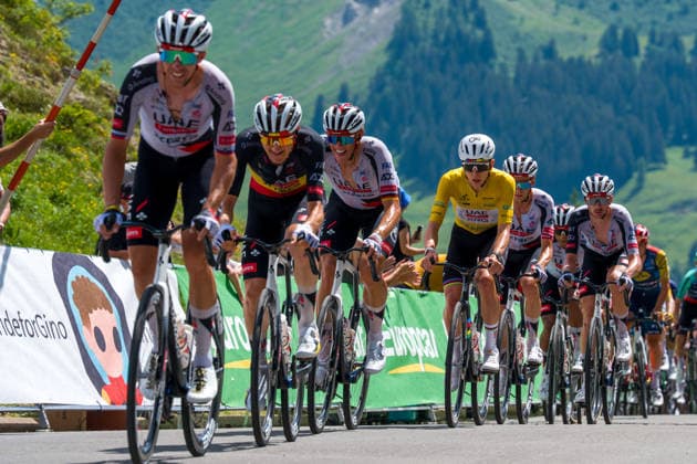 VILLARS-SUR-OLLON, SWITZERLAND - JUNE 21: Domen Novak, Tim Wellens, Nils Politt, Tadej Pogacar, Felix Grossschartner, Brandon Mcnulty UAE Team Emirates - XRG in action during the 89th Tour de Suisse 2026 on June 21, 2026 in Villars-sur-Ollon, Switzerland. *** VILLARS SUR OLLON, SWITZERLAND, JUNE 21 Domen Novak, Tim Wellens, Nils Politt, Tadej Pogacar, Felix Grossschartner, Brandon Mcnulty UAE Team Emirates XRG in action during the 89th Tour de Suisse 2026 on June 21, 2026, in Villars sur Ollon, Switzerland,detected_source_language Copyright: xJustPictures.ch PascalxvonxBürenx jp-en-EuSpIm-Pavo_Fotografie-01797