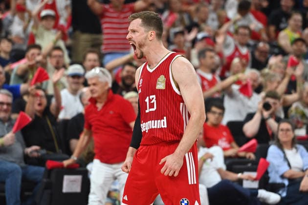 Andreas OBST (FCB), Jubel,Freude,Begeisterung,, Aktion,Einzelbild,angeschnittenes Einzelmotiv,Halbfigur,halbe Figur. Basketball BBL,Saison 2025 2026 Play Off Finale Spiel 5, FC Bayern Muenchen - Alba Berlin am 21.06.2026 S A P G A R D EN Â *** Andreas OBST FCB, celebration, joy, excitement, action, single frame, cropped single shot, half-length portrait, half-figure, basketball, BBL, 2025–2026 season, playoff finals, Game 5, FC Bayern Munich vs. Alba Berlin on June 21, 2026, at SAP GARDEN Â,detected_source_language