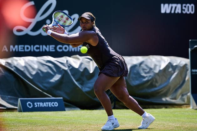 June 21, 2026, Bad Homburg, Hessen, Germany: Taylor Townsend of United States returns with backhand to Elena-Gabriela Ruse of Romania during the BAD HOMBURG OPEN powered by SOLARWATTT- WTA500 - Womens Tennis, 21.6.2026 in Bad Homburg (Tennis-Club Bad Homburg), Germany - Photo: Tennis 2026: Bad Homburg Open - WTA500: RUSE 6:4 7:5 TOWNSEND  - ZUMAs343 20260621_zsp_s343_053 Copyright: xMathiasxSchulzx