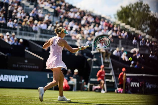June 21, 2026, Bad Homburg, Hessen, Germany: Katie Boulter of Great Britain returns with forehand to Leylah Fernandez of Canada during the BAD HOMBURG OPEN powered by SOLARWATTT- WTA500 - Womens Tennis, 21.6.2026 in Bad Homburg (Tennis-Club Bad Homburg), Germany - Photo: Tennis 2026: Bad Homburg Open - WTA500: FERNANDEZ 6:7 6:3 6:3 BOULTER  - ZUMAs343 20260621_zsp_s343_062 Copyright: xMathiasxSchulzx