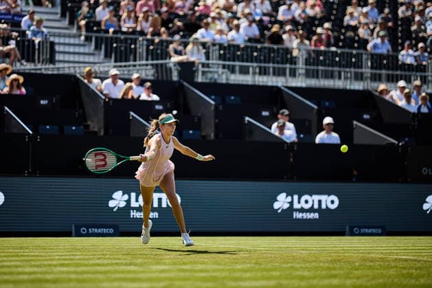 June 21, 2026, Bad Homburg, Hessen, Germany: Katie Boulter of Great Britain returns with forehand to Leylah Fernandez of Canada during the BAD HOMBURG OPEN powered by SOLARWATTT- WTA500 - Womens Tennis, 21.6.2026 in Bad Homburg (Tennis-Club Bad Homburg), Germany - Photo: Tennis 2026: Bad Homburg Open - WTA500: FERNANDEZ 6:7 6:3 6:3 BOULTER  - ZUMAs343 20260621_zsp_s343_065 Copyright: xMathiasxSchulzx