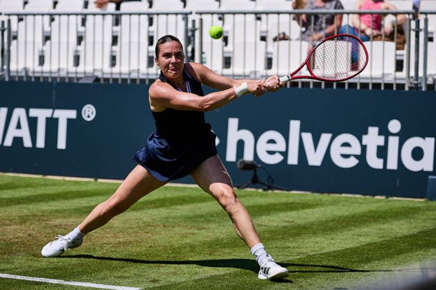 June 21, 2026, Bad Homburg, Hessen, Germany: Elena-Gabriela Ruse of Romania returns with backhand to Taylor Townsend of United States during the BAD HOMBURG OPEN powered by SOLARWATTT- WTA500 - Womens Tennis, 21.6.2026 in Bad Homburg (Tennis-Club Bad Homburg), Germany - Photo: Tennis 2026: Bad Homburg Open - WTA500: RUSE 6:4 7:5 TOWNSEND  - ZUMAs343 20260621_zsp_s343_070 Copyright: xMathiasxSchulzx