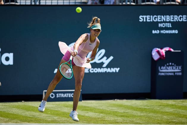 June 21, 2026, Bad Homburg, Hessen, Germany: Katie Boulter of Great Britain serves to Leylah Fernandez of Canada during the BAD HOMBURG OPEN powered by SOLARWATTT- WTA500 - Womens Tennis, 21.6.2026 in Bad Homburg (Tennis-Club Bad Homburg), Germany - Photo: Tennis 2026: Bad Homburg Open - WTA500: FERNANDEZ 6:7 6:3 6:3 BOULTER  - ZUMAs343 20260621_zsp_s343_075 Copyright: xMathiasxSchulzx