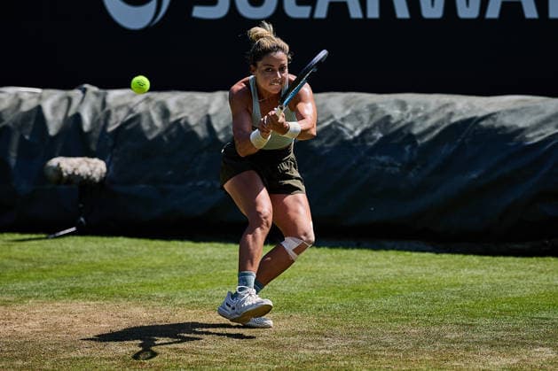 June 21, 2026, Bad Homburg, Hessen, Germany: Renata Zarazua of Mexico returns with backhand to Sinja Kraus of Austria during the BAD HOMBURG OPEN powered by SOLARWATTT- WTA500 - Womens Tennis, 21.6.2026 in Bad Homburg (Tennis-Club Bad Homburg), Germany - Photo: Tennis 2026: Bad Homburg Open - WTA500: KRAUS 6:2 7:5 ZARAZUA  - ZUMAs343 20260621_zsp_s343_097 Copyright: xMathiasxSchulzx
