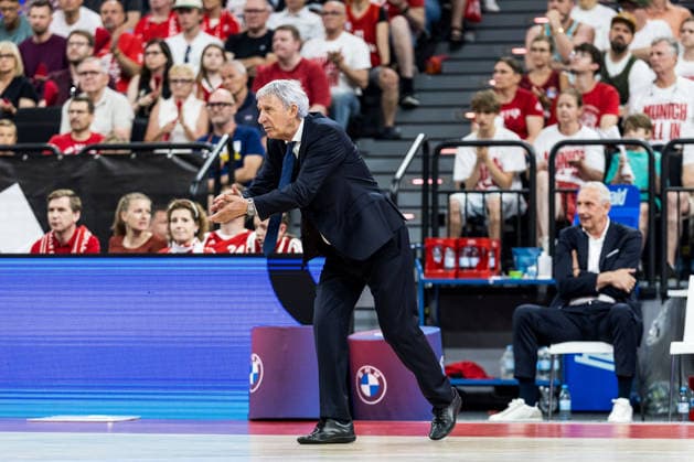 MUNICH, GERMANY - JUNE 21: Svetislav Pesic (Headcoach FC Bayern Muenchen) gestures during the easyCredit Basketball Bundesliga Playoffs Final Game 5 match between FC Bayern Muenchen vs. Alba Berlin at SAP Garden on June 21, 2026 in Munich, Germany. Bavaria Germany Copyright: xSteffiexWunderlx