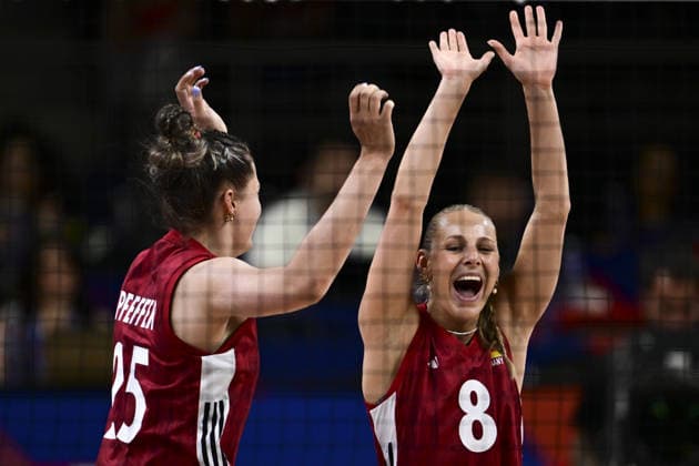 Germany v Brazil - 2026 FIVB Volleyball Women s Nations League ANKARA, TURKIYE - JUNE 21: Hannah Elisabeth Kohn (8) of Germany in action during match between Germany and Brazil in the 2026 FIVB Volleyball Women s Nations League at Ankara Sports Hall in Ankara, Turkiye, on June 21, 2026. Mehmet Futsi Anadolu Ankara Turkey. Editorial use only. Please get in touch for any other usage.  Copyright: x2026xAnadoluxMehmetxFutsix