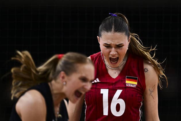 Germany v Brazil - 2026 FIVB Volleyball Women s Nations League ANKARA, TURKIYE - JUNE 21: Anastasia Cekulaev (16) of Germany in action during match between Germany and Brazil in the 2026 FIVB Volleyball Women s Nations League at Ankara Sports Hall in Ankara, Turkiye, on June 21, 2026. Mehmet Futsi Anadolu Ankara Turkey. Editorial use only. Please get in touch for any other usage.  Copyright: x2026xAnadoluxMehmetxFutsix