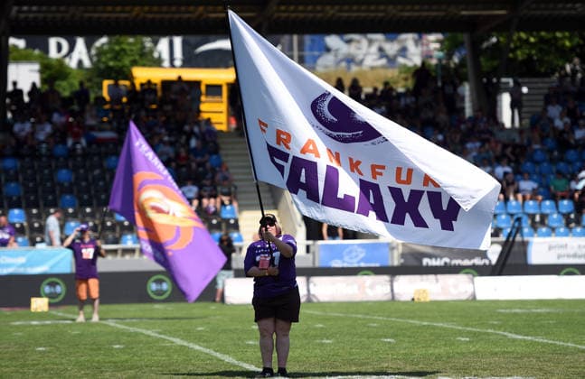 21.06.2026, xhbx, American Football EFA European Football Alliance, Frankfurt Galaxy - Prague Lions v.l. Fans, Fahne, Schals von Frankfurt Galaxy (DFL DFB REGULATIONS PROHIBIT ANY USE OF PHOTOGRAPHS as IMAGE SEQUENCES and or QUASI-VIDEO) Frankfurt am Main *** June 21, 2026, xhbx, American Football EFA European Football Alliance, Frankfurt Galaxy vs. Prague Lions – fans, flag, scarves of the Frankfurt Galaxy DFL DFB REGULATIONS PROHIBIT ANY USE OF PHOTOGRAPHS as IMAGE SEQUENCES and or QUASI-VIDEO Frankfurt am Main,detected_source_language