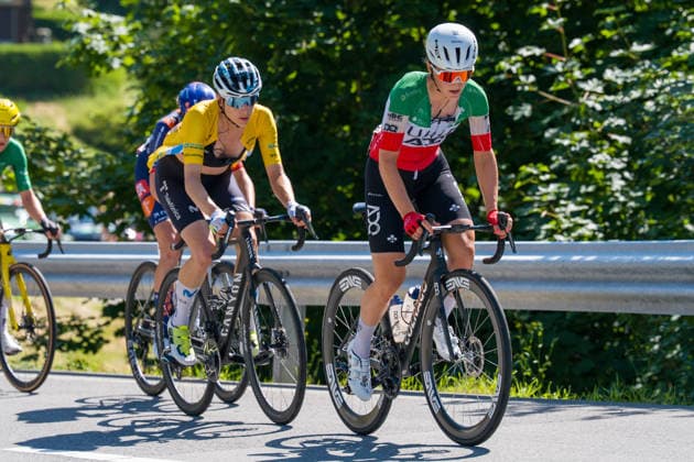 VILLARS-SUR-OLLON, SWITZERLAND - JUNE 21: L) Marlen Reusser of Switzerland and Movistar Team and R) Lea Stern of Switzerland and Ma Petite Entreprise in action during the 89th Tour de Suisse 2026 on June 21, 2026 in Villars-sur-Ollon, Switzerland. *** VILLARS SUR OLLON, SWITZERLAND, JUNE 21 — Marlen Reusser of Switzerland, riding for Movistar Team, and Lea Stern of Switzerland, riding for Ma Petite Entreprise, in action during the 89th Tour de Suisse 2026 on June 21, 2026, in Villars sur Ollon, Switzerland,detected_source_language Copyright: xJustPictures.ch PascalxvonxBürenx jp-en-EuSpIm-Pavo_Fotografie-09925