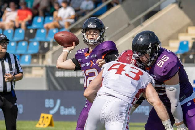 EFA - European Football Alliance: Frankfurt Galaxy - Prague Lions, 21.06.2026 Ethan Garbers (Frankfurt Galaxy 12) wirft den Ball, Frankfurt Galaxy - Prague Lions, Frankfurt, PSD Bank Arena, 21.6.2026 *** EFA European Football Alliance Frankfurt Galaxy vs. Prague Lions, June 21, 2026 Ethan Garbers of the Frankfurt Galaxy 12 throws the ball, Frankfurt Galaxy vs. Prague Lions, Frankfurt, PSD Bank Arena, June 21, 2026,detected_source_language Copyright: xBEAUTIFULxSPORTS Gawlikx