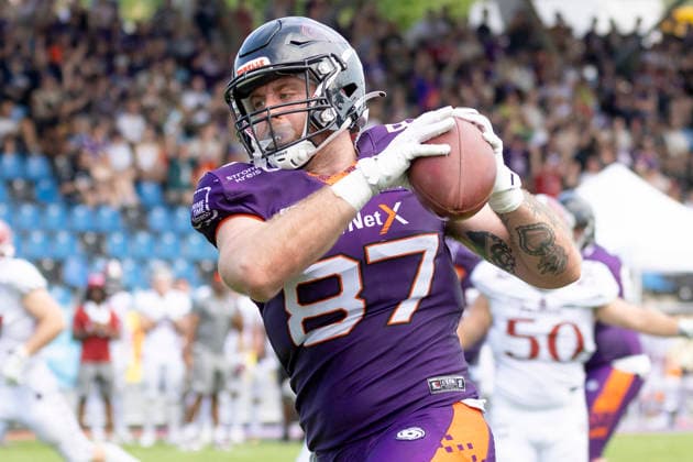 EFA - European Football Alliance: Frankfurt Galaxy - Prague Lions, 21.06.2026 Adria Botella Moreno (Frankfurt Galaxy 87) hat den Ball und konnte einen Touchdwon erzielen, Frankfurt Galaxy - Prague Lions, Frankfurt, PSD Bank Arena, 21.6.2026 *** EFA European Football Alliance Frankfurt Galaxy vs. Prague Lions, June 21, 2026 Adria Botella Moreno Frankfurt Galaxy 87 has the ball and scored a touchdown, Frankfurt Galaxy vs. Prague Lions, Frankfurt, PSD Bank Arena, June 21, 2026,detected_source_language Copyright: xBEAUTIFULxSPORTS Gawlikx