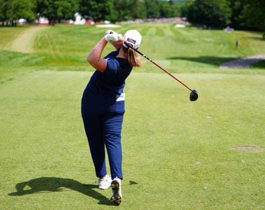 BELMONT, MI - JUNE 21: LPGA, Golf Damen golfer Lottie Woad plays her tee shot on the 3rd hole on June 21, 2026, during the final round of the LPGA Meijer LPGA Classic for Simply Give at Blythefield Country Club in Belmont, Michigan. (Photo by Brian Spurlock Icon Sportswire) GOLF: JUN 21 LPGA Meijer LPGA Classic for Simply Give EDITORIAL USE ONLY Icon2606215