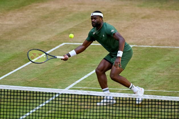 Frances Tiafoe (USA) schlaegt einen Ball am Netz Vorhand TERRA WORTMANN Open 2026, Tennis, ATP, Tennis Herren Tennis Herren 500, Turnier, Hauptfeld, Finale, Einzel, 21.06.2026, TERRA WORTMANN Open 2026, Tennis, ATP, Tennis Herren 500, Turnier, Hauptfeld, Finale, Einzel, 21.06.2026 Halle *** Frances Tiafoe (USA) hits a forehand at the net at the TERRA WORTMANN Open 2026, Tennis, ATP, Mens 500, Tournament, Main Draw, Final, Singles, June 21, 2026, TERRA WORTMANN Open 2026, Tennis, ATP, Mens 500, Tournament, Main Draw, Final, Singles, June 21, 2026, Indoor,detected_source_language Copyright: xEibner-Pressefoto RobertxGertzenx EP_RGN