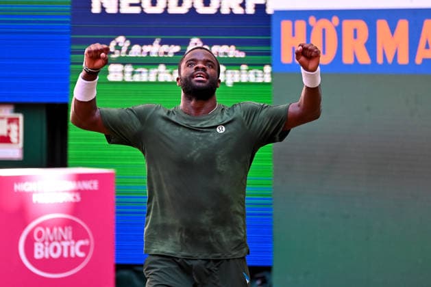 Frances Tiafoe (USA) jubelt nach seinem FInalsieg ueber Taylor Fritz (USA) TERRA WORTMANN Open 2026, Tennis, ATP, Tennis Herren Tennis Herren 500, Turnier, Hauptfeld, Finale, Einzel, 21.06.2026, TERRA WORTMANN Open 2026, Tennis, ATP, Tennis Herren 500, Turnier, Hauptfeld, Finale, Einzel, 21.06.2026 Halle *** Frances Tiafoe (USA) celebrates after his final victory over Taylor Fritz (USA) at the TERRA WORTMANN Open 2026, Tennis, ATP, Mens 500, Tournament, Main Draw, Final, Singles, June 21, 2026, TERRA WORTMANN Open 2026, Tennis, ATP, Men’s 500, Tournament, Main Draw, Final, Singles, June 21, 2026, Indoor,detected_source_language Copyright: xEibner-Pressefoto RobertxGertzenx EP_RGN
