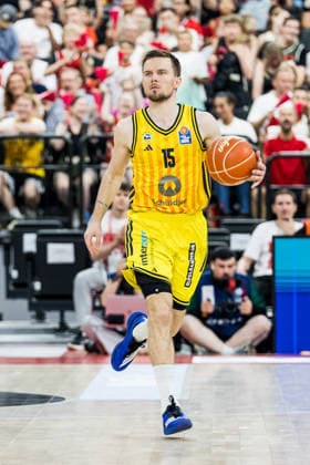 MUNICH, GERMANY - JUNE 21: Martin Hermannsson (Alba Berlin, 15) controls the ball during the easyCredit Basketball Bundesliga Playoffs Final Game 5 match between FC Bayern Muenchen vs. Alba Berlin at SAP Garden on June 21, 2026 in Munich, Germany. Bavaria Germany Copyright: xSteffiexWunderlx