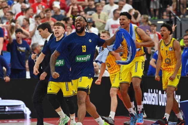 Spieelr Alba,Jubel,Freude,Begeisterung,. Basketball BBL,Saison 2025 2026 Play Off Finale Spiel 5, FC Bayern Muenchen - Alba Berlin am 21.06.2026 S A P G A R D EN *** Alba game, celebration, joy, excitement, BBL basketball, 2025–2026 season playoff finals, Game 5, FC Bayern Munich vs. Alba Berlin on June 21, 2026, S A P G A R D EN,detected_source_language