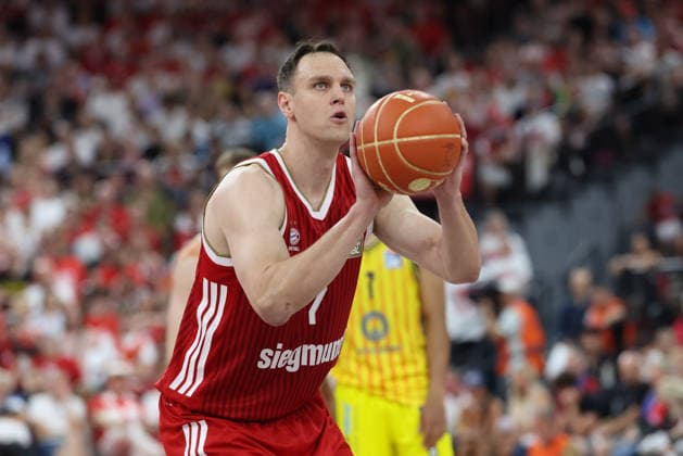 Johannes Voigtmann (FC Bayern Basketball, 07), GER, FC Bayern Basketball vs. Alba Berlin, Basketball, easycredit Basketball Bundesliga, Playoffs, Finale, Spiel 5, Saison 2025 2026, 21.06.2026, GER, FC Bayern Basketball vs. Alba Berlin, Basketball, easycredit Basketball Bundesliga, Playoffs, Finale, Spiel 5, Saison 2025 2026, 21.06.2026 Muenchen *** Johannes Voigtmann, FC Bayern Basketball, 07, GER, FC Bayern Basketball vs. Alba Berlin, Basketball, easycredit Basketball Bundesliga, Playoffs, Finals, Game 5, 2025–2026 Season, June 21, 2026, GER, FC Bayern Basketball vs. Alba Berlin, Basketball, easycredit Basketball Bundesliga, Playoffs, Finals, Game 5, 2025–2026 Season, June 21, 2026, Munich,detected_source_language Copyright: xEibner-Pressefoto JennixMaulx EP_JML