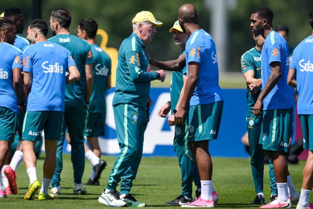 Fußball, WM 2026, 20260621, Training Brasilien. Im Bild v.l. Trainer Brasilien Carlo ANCELOTTI, Igor THIAGO (Brasilien, 25). Morristown RWJBarnabas Health - Red Bulls P New Jersey Vereinigte Staaten von Amerika *** Soccer, 2026 World Cup, 20260621, Brazil Training. Pictured from left Copyright: Passion2Press MarkusxFischerx