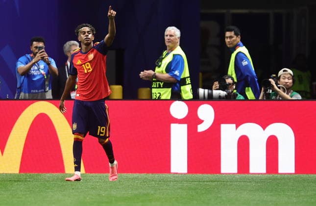 FIFA World Cup, WM, Weltmeisterschaft, Fussball 2026 - Group H - Spain vs Saudi Arabia Lamine Yamal of Spain poses after scoring the 1-0 opening goal during the FIFA World Cup 2026 group stage match Spain against Saudi Arabia, in Atlanta, USA, 21 June 2026. ATLANTA United States  Copyright: xRONALDxWITTEKx