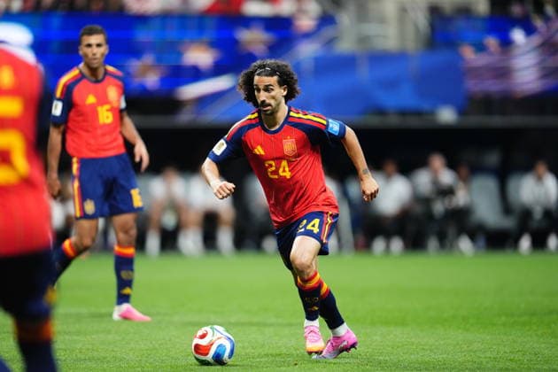 Spain v Saudi Arabia - FIFA World Cup, WM, Weltmeisterschaft, Fussball 2026 - Group H ATLANTA, UNITED STATES - JUNE 21: Marc Cucurella of Spain drives the ball during the 2026 FIFA World Cup First Stage Group H match between Spain and Saudi Arabia at Mercedes-Benz Stadium (Atlanta Stadium) in Atlanta, Georgia, United States on June 21, 2026. Jose Hernandez Anadolu Georgia United States. Editorial use only. Please get in touch for any other usage.  Copyright: x2026xAnadoluxJosexHernandezx