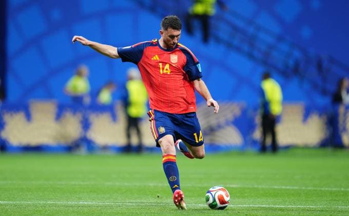 Spain v Saudi Arabia - FIFA World Cup, WM, Weltmeisterschaft, Fussball 2026 - Group H ATLANTA, UNITED STATES - JUNE 21: Aymeric Laporte of Spain plays the ball during the 2026 FIFA World Cup First Stage Group H match between Spain and Saudi Arabia at Mercedes-Benz Stadium (Atlanta Stadium) in Atlanta, Georgia, United States on June 21, 2026. Jose Hernandez Anadolu Georgia United States. Editorial use only. Please get in touch for any other usage.  Copyright: x2026xAnadoluxJosexHernandezx
