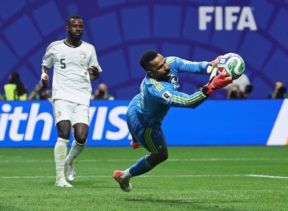 FIFA World Cup, WM, Weltmeisterschaft, Fussball 2026 - Group H - Spain vs Saudi Arabia Saudi Arabia goalkeeper Mohammed Al Owais in action during the FIFA World Cup 2026 group stage match Spain against Saudi Arabia, in Atlanta, USA, 21 June 2026. ATLANTA United States  Copyright: xRONALDxWITTEKx