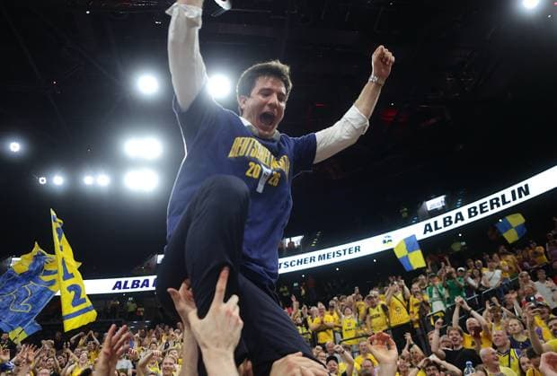 Berlins Trainer Pedro CALLES. Basketball, Bayern - Berlin. Bundesliga, FC Bayern Basketball - Alba Berlin, Playoff Finale, 5.Spiel, Saison 2025-2026, 21.06.2026, in Muenchen, S A P G A R D E N, Deutschland. Quelle Copyright Credit : Oryk HAIST *** Berlin Coach Pedro CALLES Basketball, Bayern Berlin Bundesliga, FC Bayern Basketball Alba Berlin, Playoff Finals, Game 5, 2025–2026 Season, June 21, 2026, in Munich, S A P G A R D E N, Germany Source xBASKETBALL-BAYERN-BERLINx