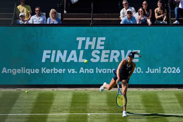 June 21, 2026, Bad Homburg, Hessen, Germany: Ana Ivanovic of Serbia serves to Angelique Kerber of Germany during the BAD HOMBURG OPEN powered by SOLARWATTT- WTA500 - Womens Tennis, 20.6.2026 in Bad Homburg (Tennis-Club Bad Homburg), Germany - Photo: Tennis 2026: Bad Hombug Open - WTA500: KERBER 6:3 7:5 IVANOVIC  - ZUMAs343 20260621_zsp_s343_155 Copyright: xMathiasxSchulzx