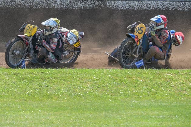 Rechts Nicole Standke Aleander Hermann, Sandbahnrennen Hechthausen Motorsport, DMSB, ADAC, 21.06.2026 Hechthausen Niedersachsen Deutschland *** On the right Copyright: xkolbert-press BurghardxSchreyerx