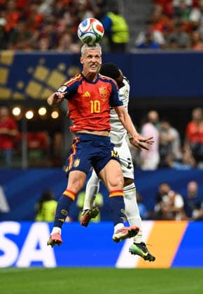 (260622) -- ATLANTA, June 22, 2026 -- Dani Olmo (L) of Spain competes during the group H match between Spain and Saudi Arabia at the 2026 FIFA World Cup, WM, Weltmeisterschaft, Fussball at Atlanta Stadium in Atlanta, the United States, June 21, 2026. ) (SP)U.S.-ATLANTA-FOOTBALL-FIFA WORLD CUP-GROUP H-ESP VS KSA JuxHuanzong 