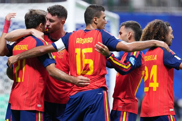 Mikel Oyarzabal of Spain (L) and team mates celebrate the team s third goal during a FIFA Men’s World Cup 2026 Group Stage football match between Spain and Saudi Arabia at Atlanta Stadium, in Atlanta on June 21th 2026 (Photo by Alexandra Fechete SPP)  Copyright: xAlexandraxFechete SPPx Sportspressphoto_SPR172692